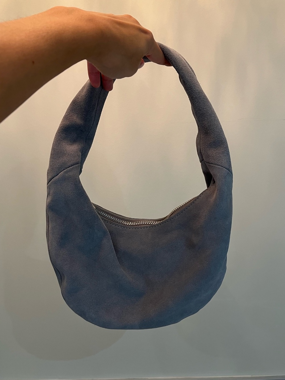 100% Suede Rounded Purse - Picture 2 of 13